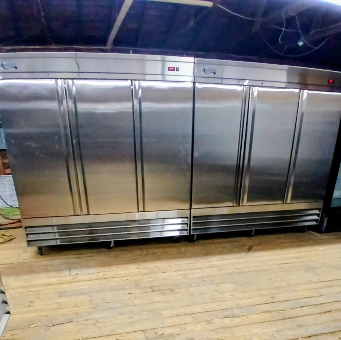Stainless Reach-Ins